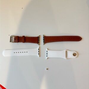 2 Apple Watch bands
Brand new
